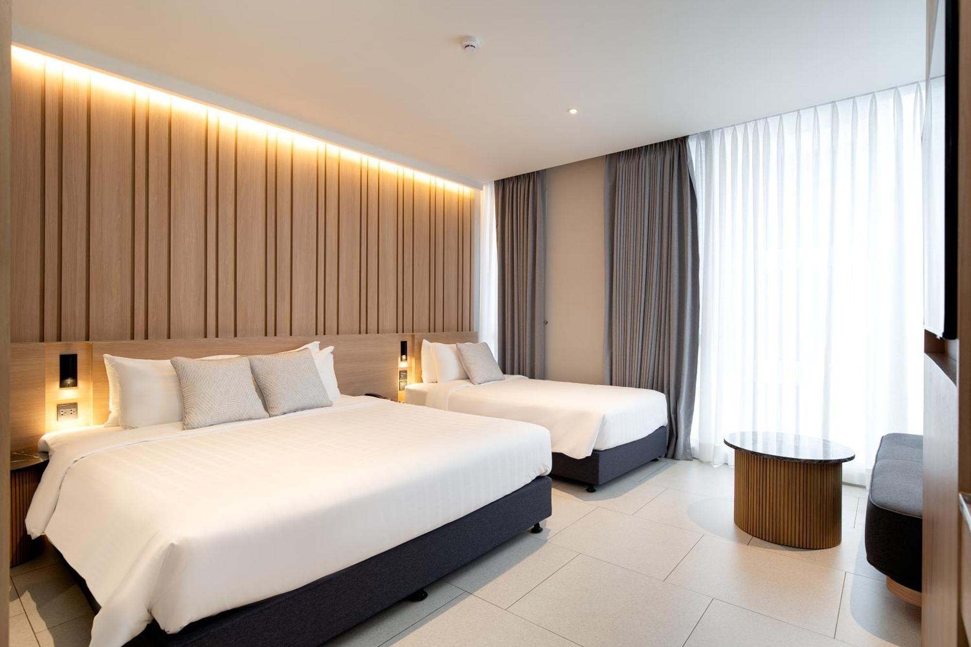 Saan Hotel Sathorn Bangkok Exterior photo