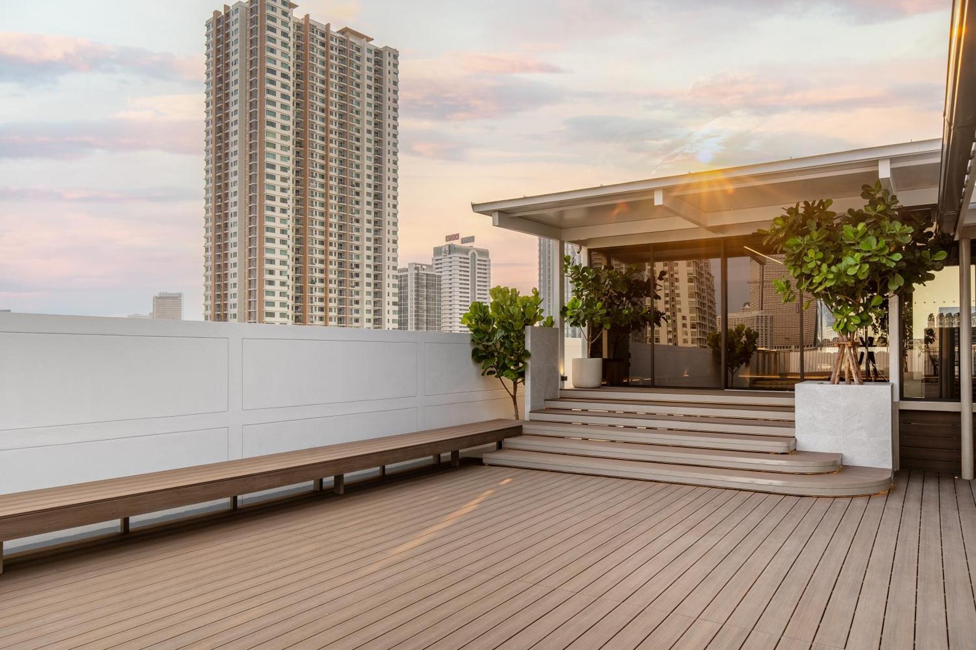 Saan Hotel Sathorn Bangkok Exterior photo